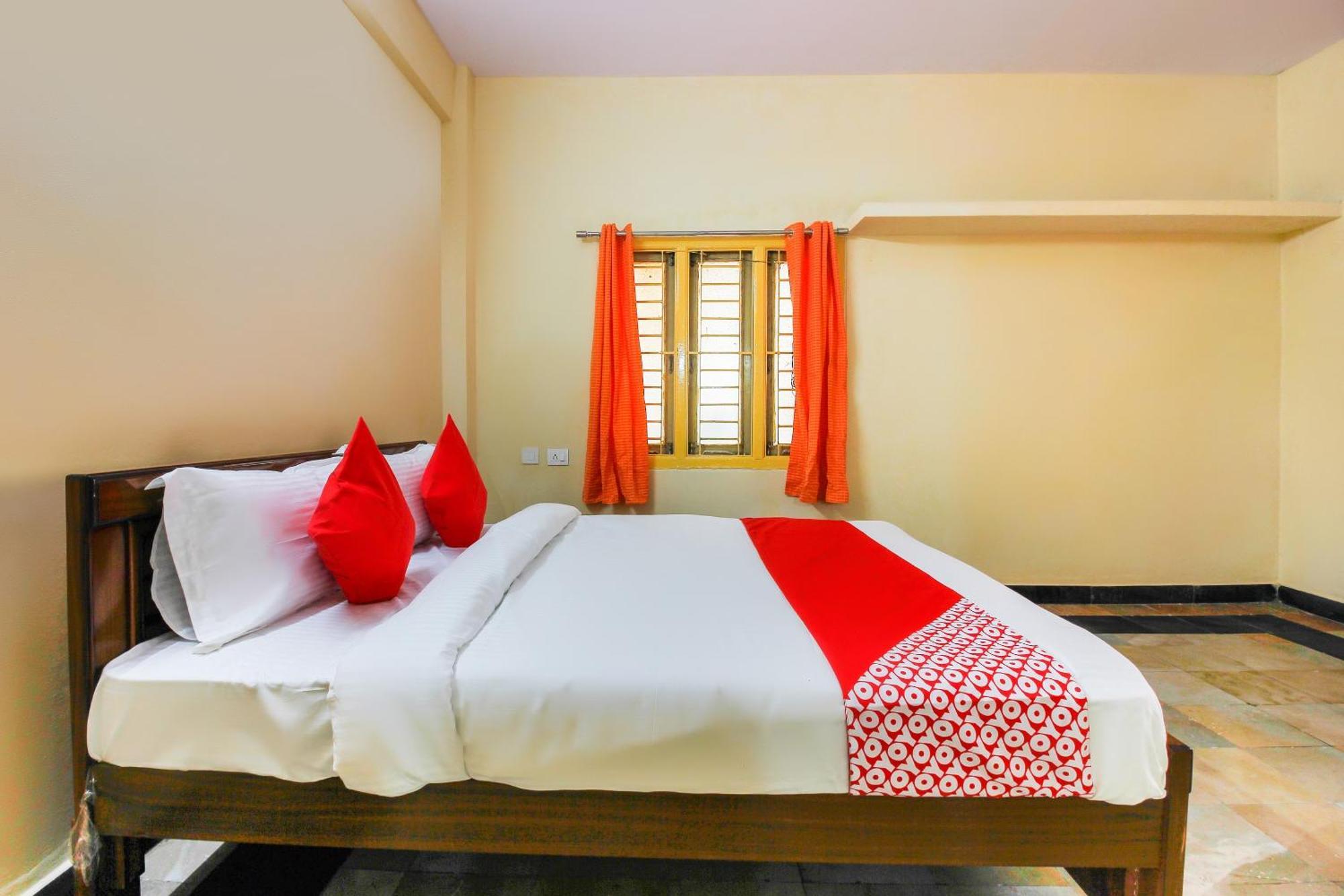 Hotel O Sai Residency Near Sr Nagar Metro Station Hyderabad Eksteriør billede