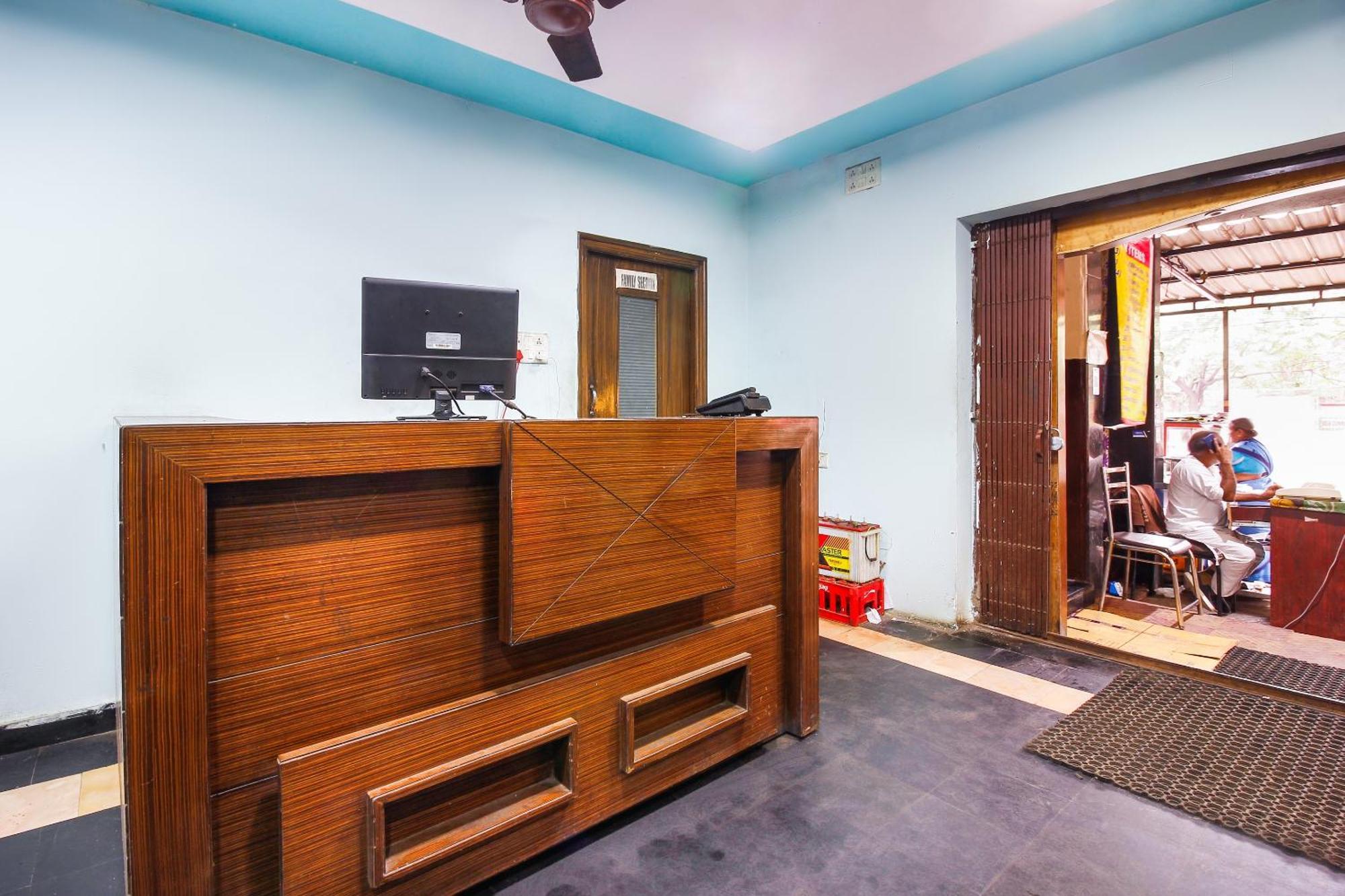 Hotel O Sai Residency Near Sr Nagar Metro Station Hyderabad Eksteriør billede