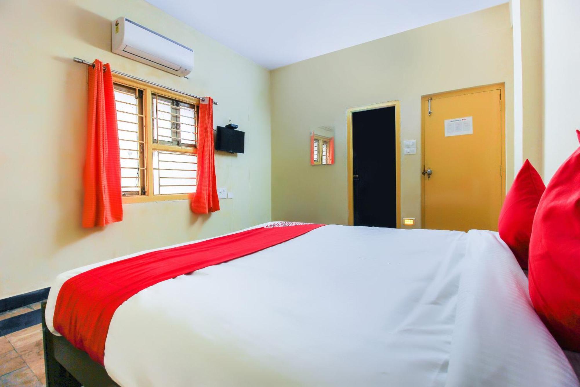Hotel O Sai Residency Near Sr Nagar Metro Station Hyderabad Eksteriør billede