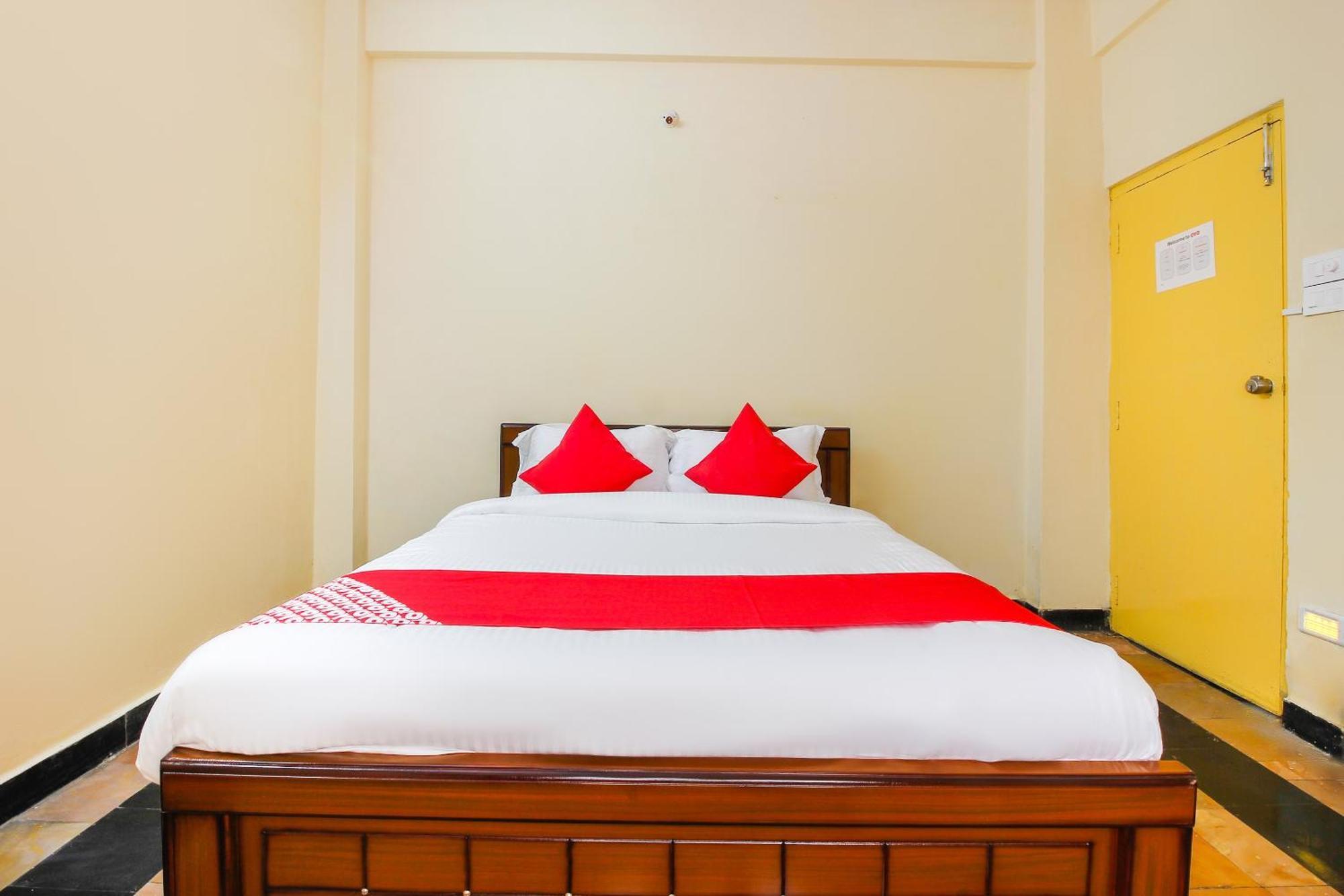 Hotel O Sai Residency Near Sr Nagar Metro Station Hyderabad Eksteriør billede